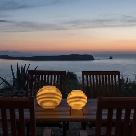 Meltemi Seaside Apartment *